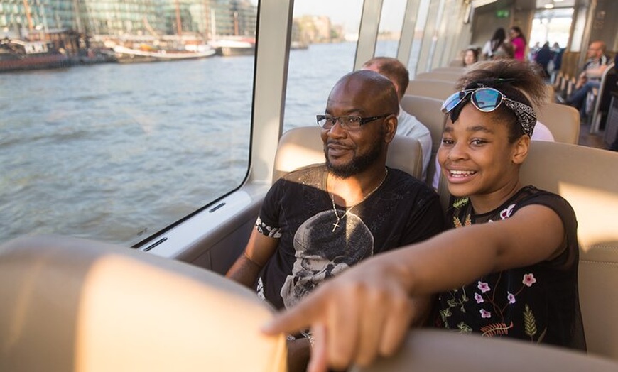 Image 3: London: IFS Cable Car + Uber Boat One Way River Thames Cruise