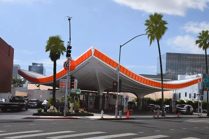 Beverly Hills on Foot Self Guided Audio Tour