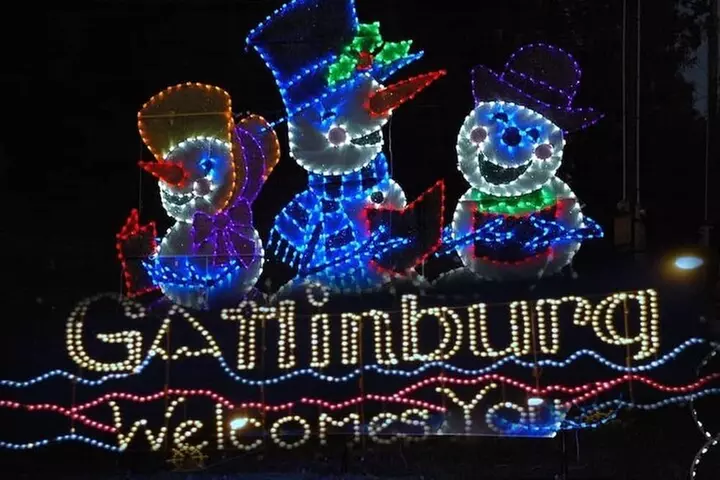 New Improved Smoky Mountain Holiday Light Spectacular