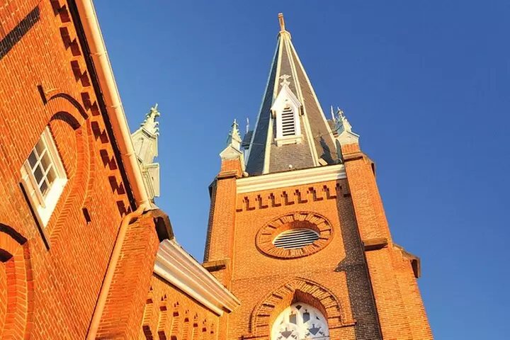 Awesome Scavenger Hunt: Annapolis Red Bricks & Blue Views