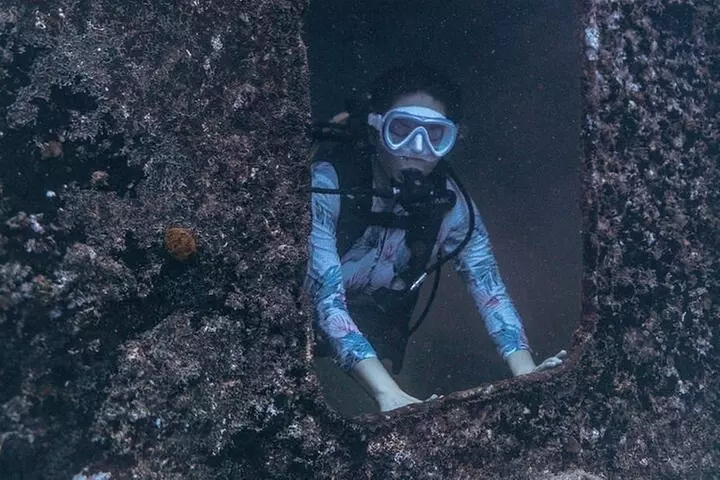 Certified Divers: Best 2-Tank Wrecks & Reef Boat Dive All Inclusive...