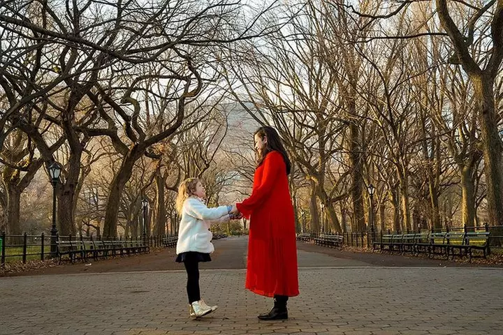 Private New York City Walking Tour with Photo Shoot