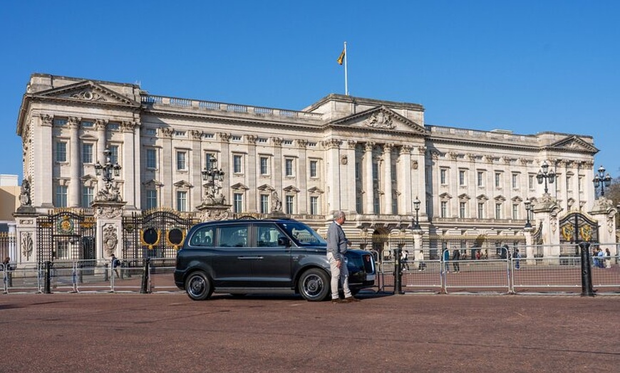 Image 3: Iconic London Highlights: 3-Hour Small Group Tour in a Black Cab