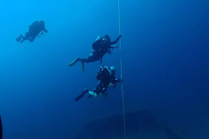 Wreck and Bridge Span Dive for Certified Divers