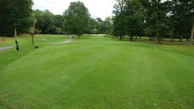 Online Booking - Round of Golf at Maple Dale Country Club