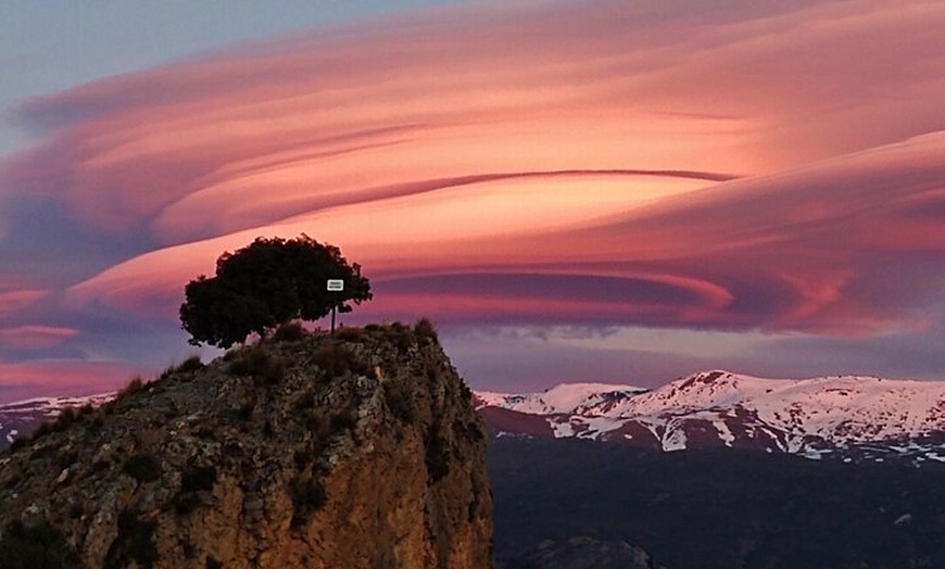 Image 9: NUEVO:Sunset Hike & Summit Sierra Nevada - Tour privado con cachorro