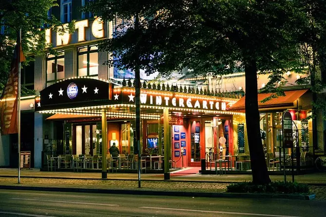 Let's Twist Again! - Rockabilly Hits und Akrobatik - Primary Image