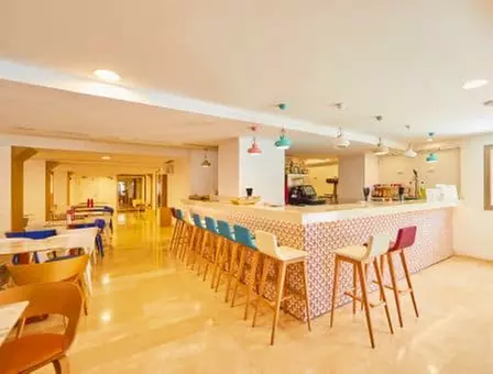 ✈ MAJORQUE | El Arenal - MLL Mediterranean Bay - Adults only 4*, 3 ...