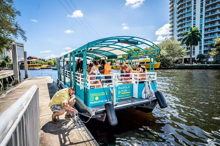 Sandbar Splash and Yacht Tour in Fort Lauderdale