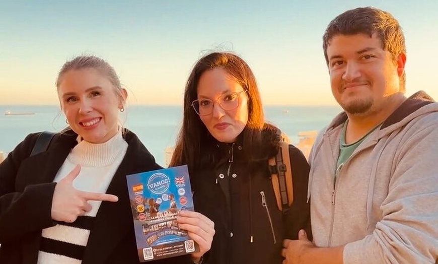 Image 4: Tuk Tuk Aventura por Málaga con Curso de Choque Español