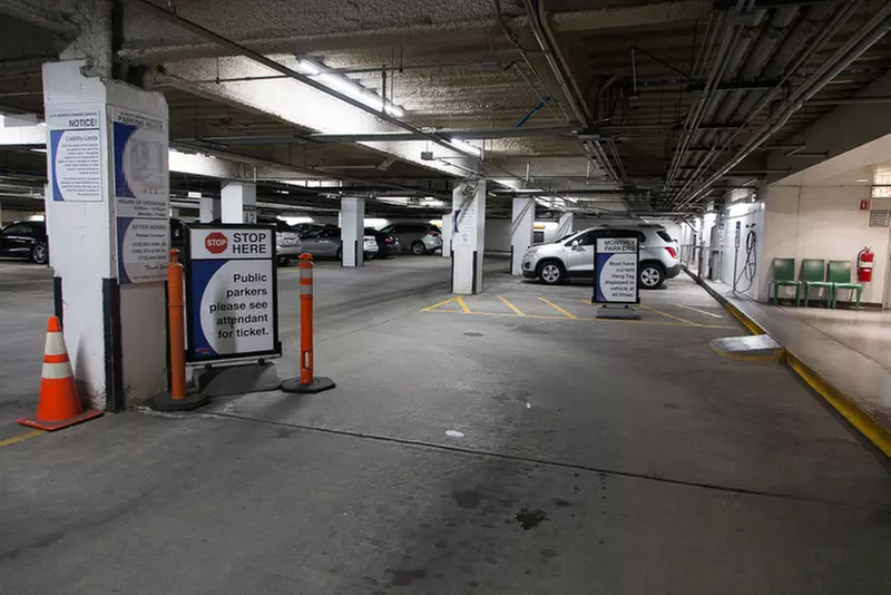 Parking at 33 West Monroe Garage