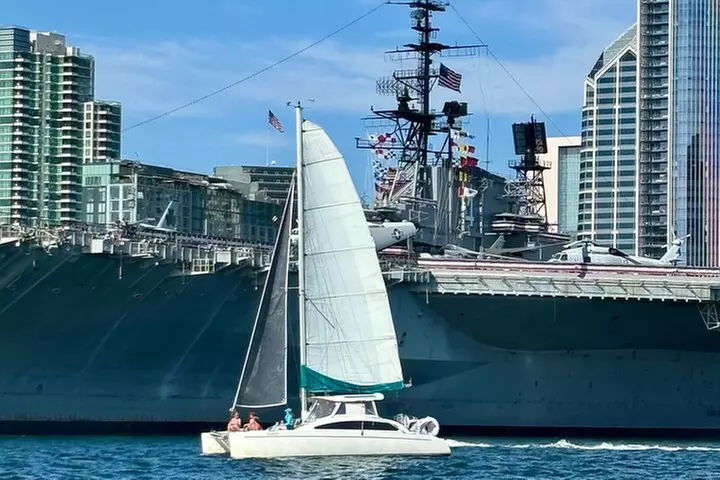 2.5-Hour Small-Group Catamaran Sailing Adventure with Drinks