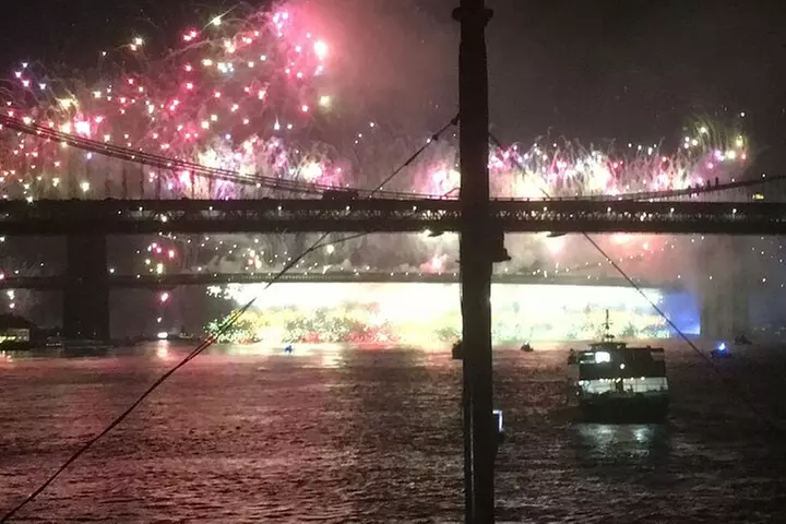 NYC: July 4 Macys Fireworks Cruise over Statue of Liberty