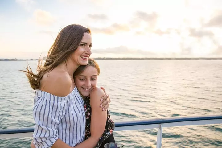 Mother's Day Signature Dinner Cruise in New York - Second Medium