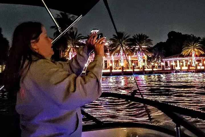 2 Hour Holiday Christmas Lights Tour in Fort Lauderdale max 6pax