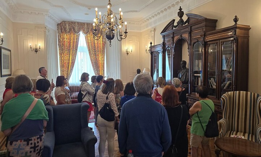 Image 7: Visita privada a pie de la Península y el Palacio de la Magdalena