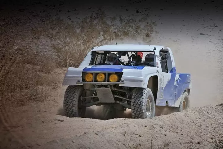 Off Road Racing: 7 Laps