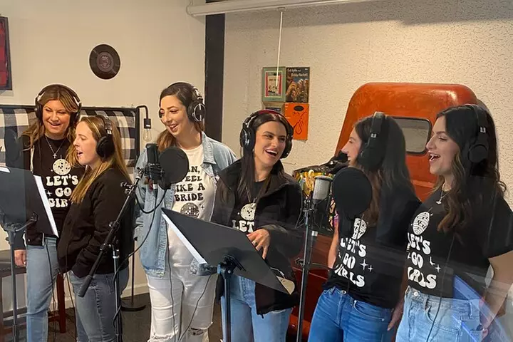 Private Recording Studio Experience in Downtown Nashville