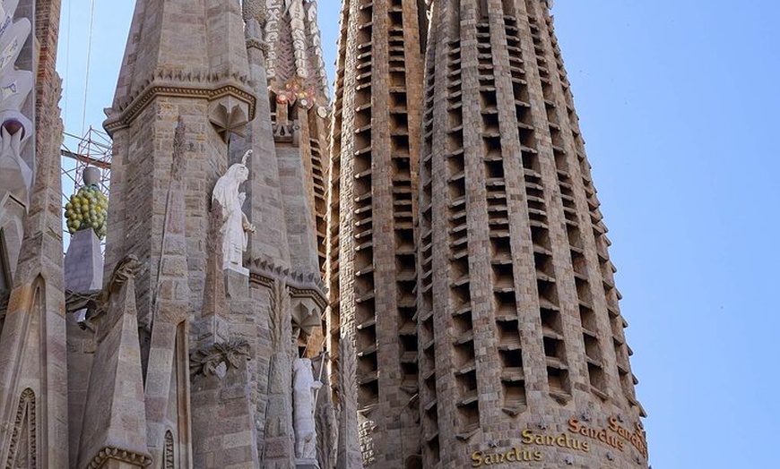 Image 14: Recorrido guiado rápido por la Sagrada Familia