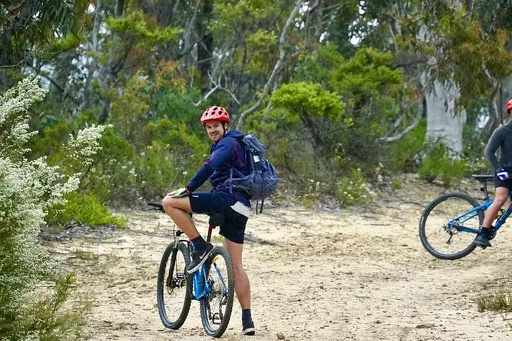 E-bike (electric) - Blue Mountains - Hanging Rock - SELF-GUIDED Hir...