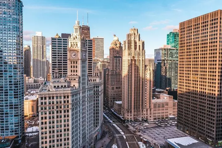 Best of Chicago Audio Tour: Millennium Park, Skydeck & Architectural Gems - Second Medium