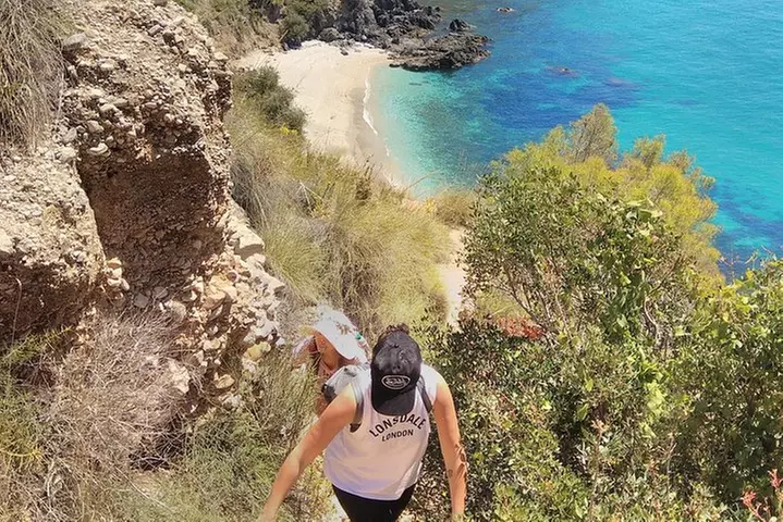 Excursión tropical, playa paradisiaca y esnorkel. Grupo pequeño.
