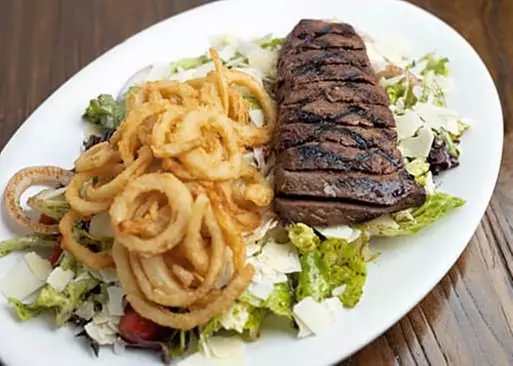 5% Cash Back at Red White & Brew