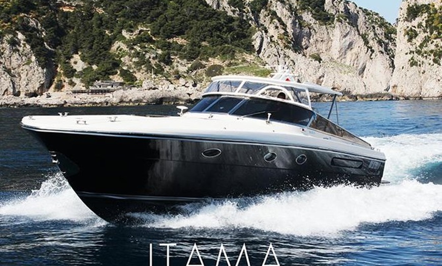 Image 1: Isola di Capri in motoscafo privato di lusso di 12 m da Napoli