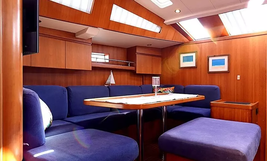 Image 27: Tours privados de lujo en barco en Barcelona