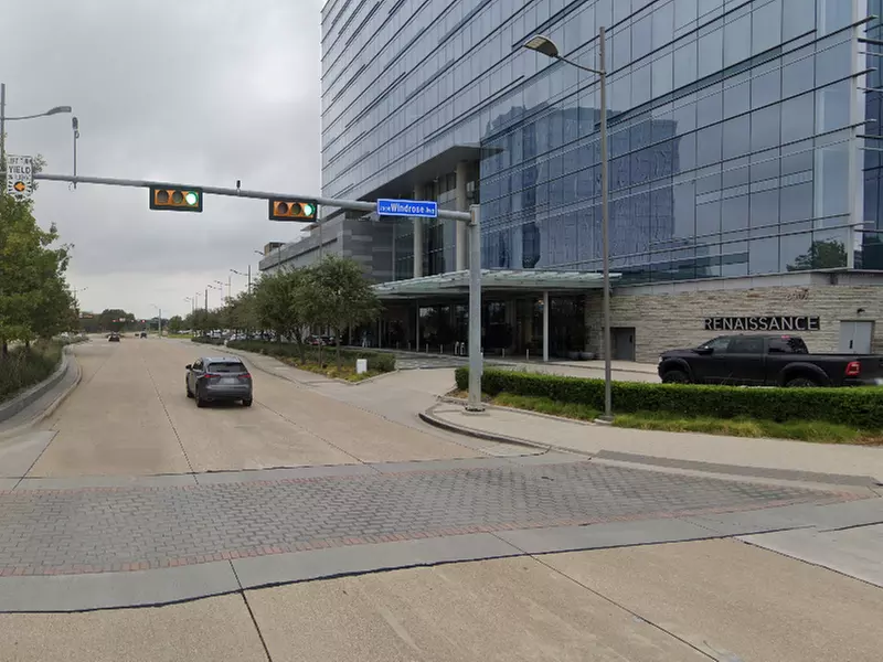 Parking at Renaissance Plano - Valet Kiosk - Primary Image