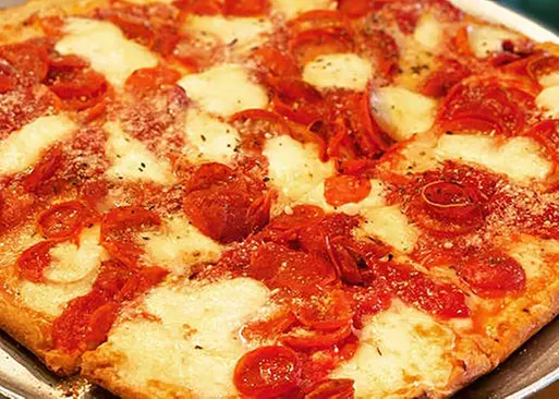 5% Cash Back at Brooklyn Square Pizza