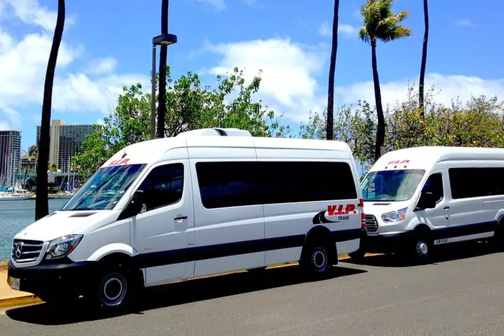 Round-Trip Airport Shuttle Kahului Airport on Maui - Primary Image
