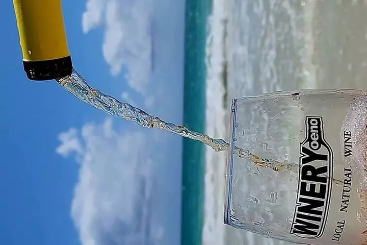 Winery Oeno Island Style Wine Tasting