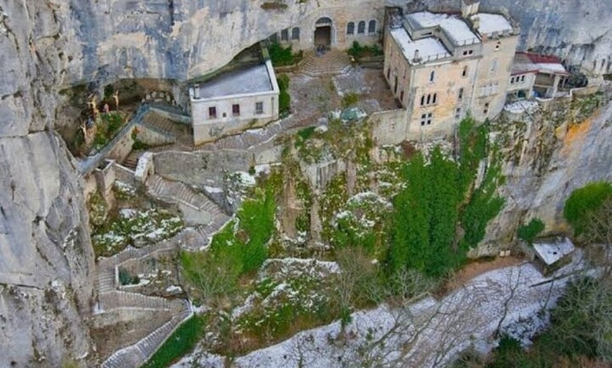 Image 10: Visite privée de la grotte Marie-Madeleine et de la basilique St Ma...