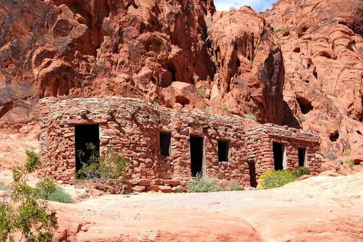 Valley of Fire and Lost City Museum Tour from Las Vegas