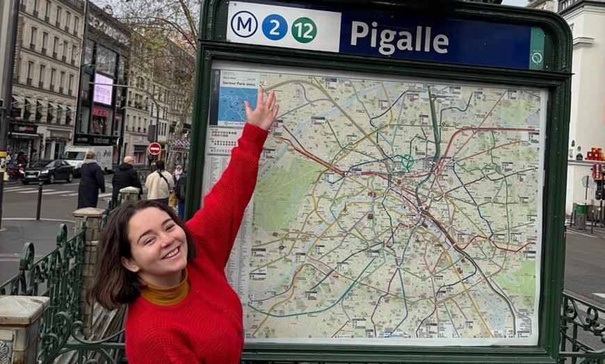 Image 2: Femmes de Montmartre : Une visite à pied de Paris