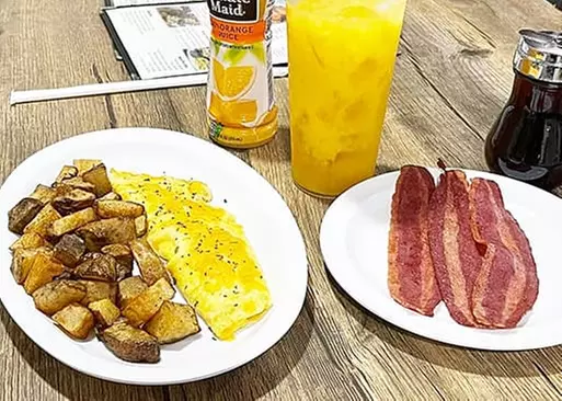 5% Cash Back at Roni's