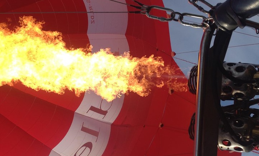 Image 8: Exclusive Hot Air Balloon Flight from Taunton