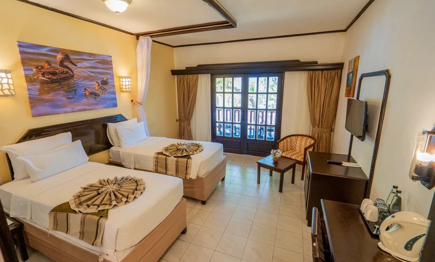 Image 3: ✈ KENYA | Mombasa - PrideInn Flamingo Beach Resort & spa 3* - White...