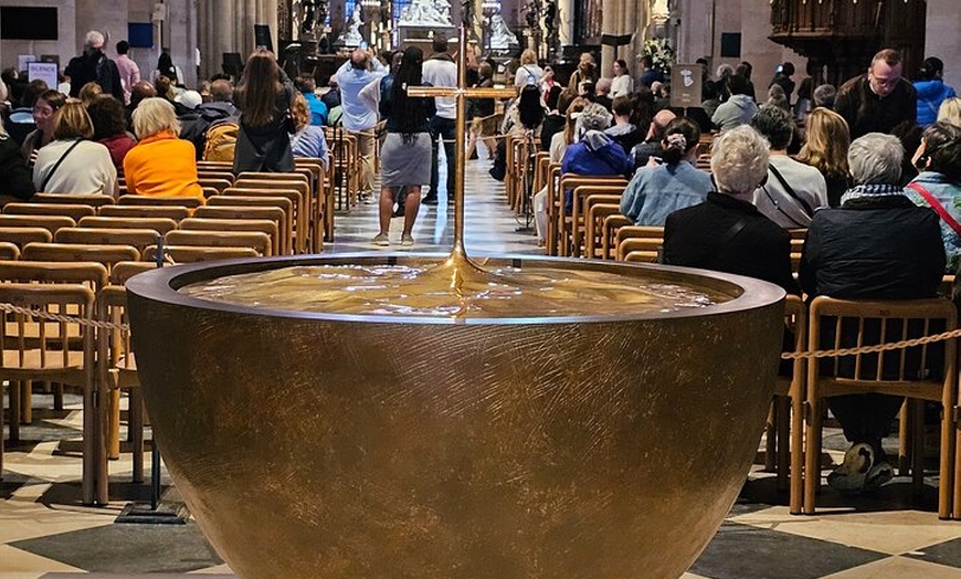 Image 14: Accès Notre-Dame : Explorez l'intérieur avec un Guide agréé.