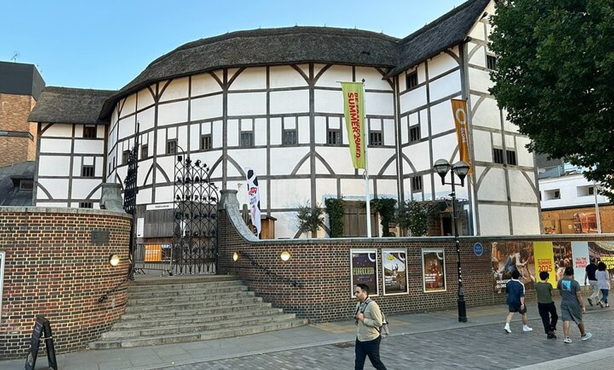 Image 3: London Twilight Walking Tour Lights, Legends and the Thames