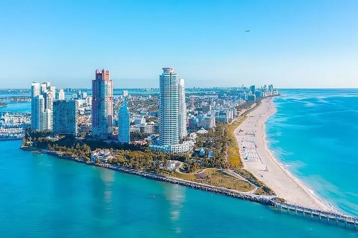Romantic Miami Helicopter Tour with Champagne