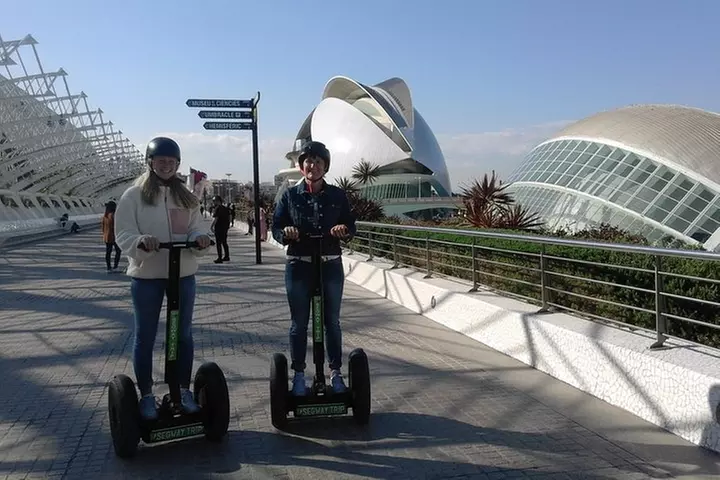 Recorrido en Segway por la Ciudad de las Artes y las Ciencias de Va...