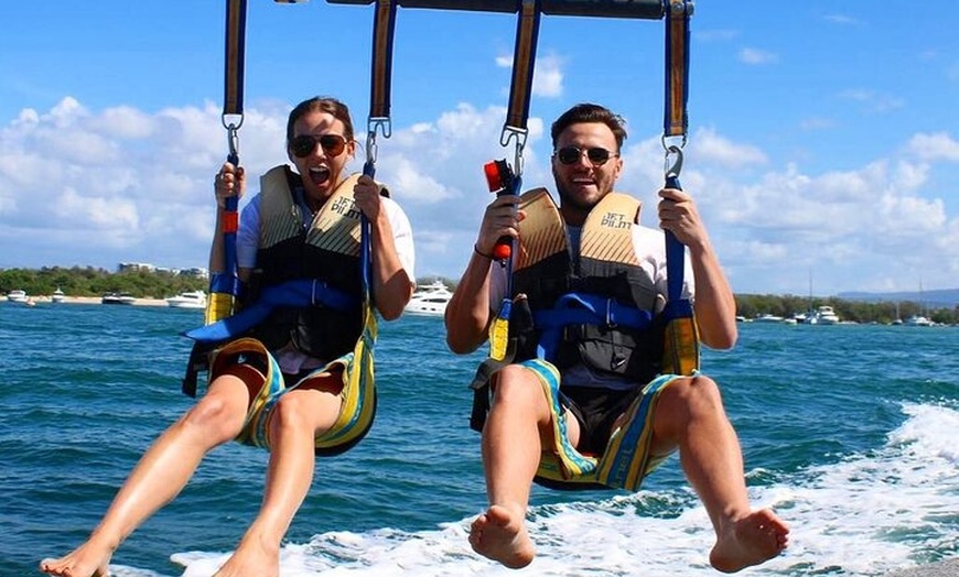 Image 6: Parasailing on the Gold Coast, Fly solo, Tandem or Triple