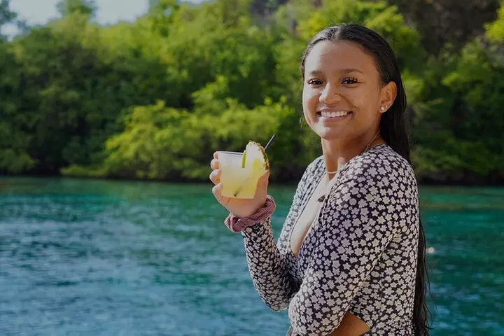 Afternoon Sail & Snorkel to the Captain Cook Monument