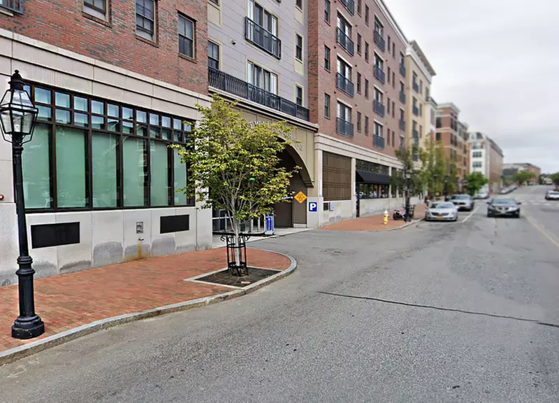Parking at Portwalk Parking Garage - Second Medium