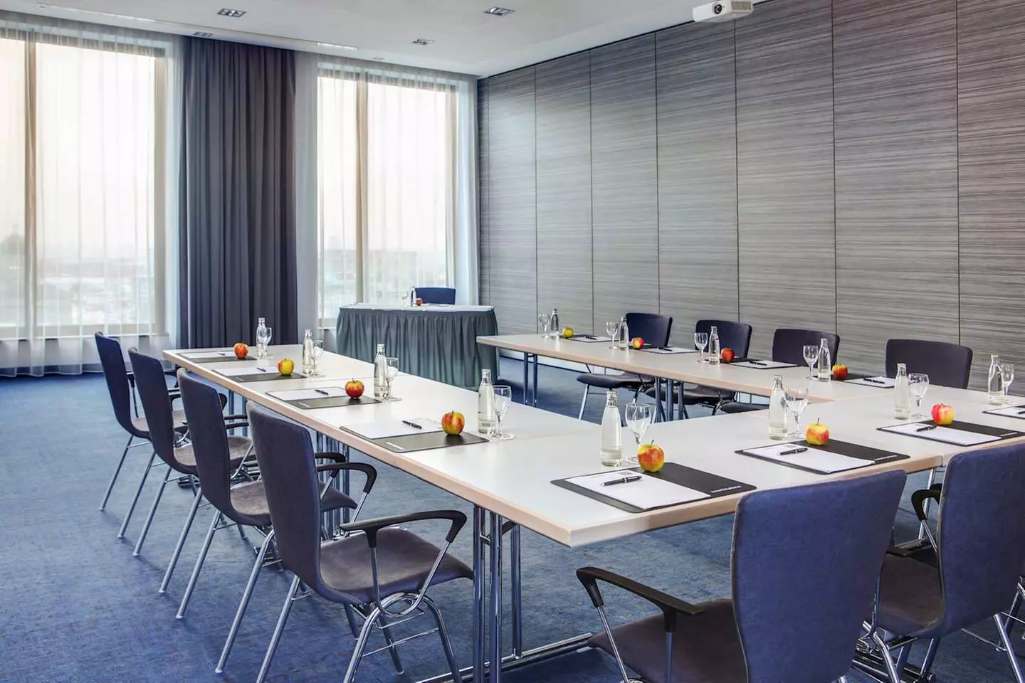 ✈ DEUTSCHLAND | Hamburg - InterCityHotel Hamburg Dammtor-Messe 4*, ...