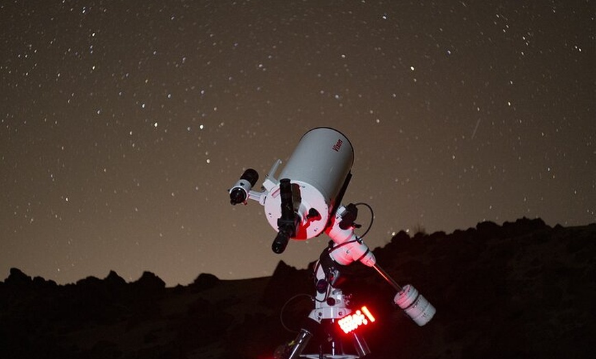 Image 10: A la luz de la luna