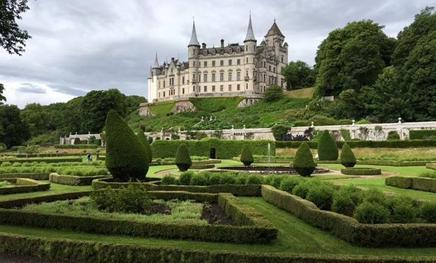 Image 1: Dunrobin Castle and Glenmorangie Distillery - Local Private Tour