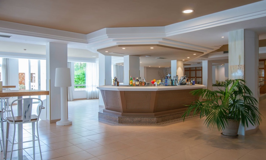 Image 13: ✈ MAJORQUE | Portocolom - Hôtel Pierre & Vacances Vistamar 4* - Bor...